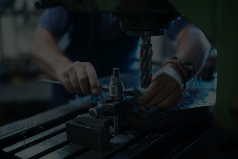 In machine tending applications, cobots work alongside CNC machines, injection molders, and other automated equipment.They handle tasks such as loading and unloading raw materials, exchanging tools, and monitoring the production process. By taking over these repetitive and often physically demanding tasks, cobots increase machine uptime, reduce cycle times, and improve overall efficiency. This is particularly crucial in industries like metalworking and plastics manufacturing, where every minute of machine operation counts.